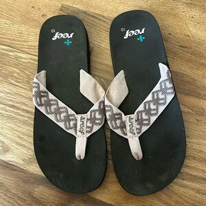 Women’s reef flip flops